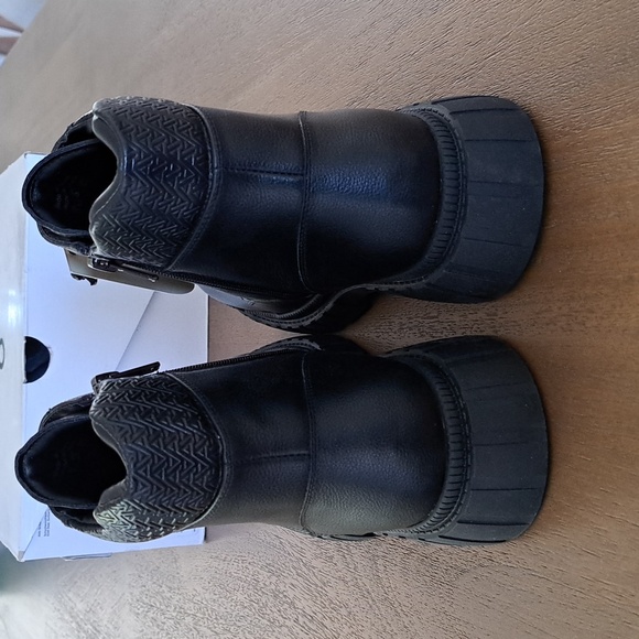 Aldo Newfield Waterproof Lace-up boot - Color: Black - Size:10.5 - Picture 5 of 11